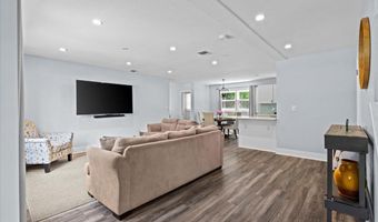 176 Church St, Aberdeen, NJ 07747