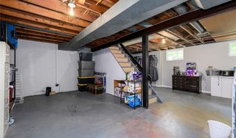 9232 Arrow Dr, Affton, MO 63123