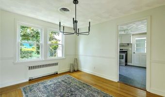 23 Robert Cir, Cranston, RI 02905