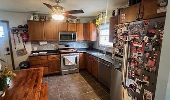 1611 Douglas Ave, Ames, IA 50010