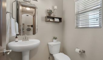 8700 Desert Finch Ln, Albuquerque, NM 87122