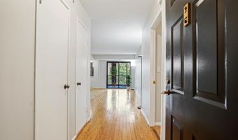 5904 MOUNT EAGLE Dr 711, Alexandria, VA 22303