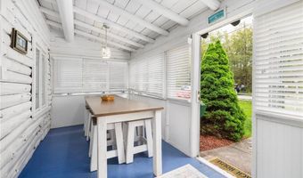 4 Ottawa Trl, Narragansett, RI 02882