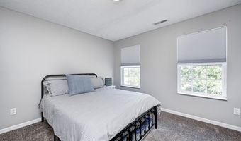 8557 Vyners Ln, Avon, IN 46123