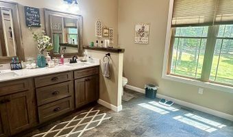 674 Cantrell Rd, Big Sandy, TN 38221