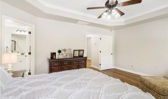 32 Magrath Cir, Bella Vista, AR 72715