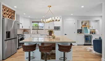 3120 Belair Ct, Camarillo, CA 93010