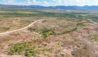 28 High Lonesome, Alpine, TX 79830