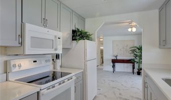 827 Wren Cir, Barefoot Bay, FL 32976