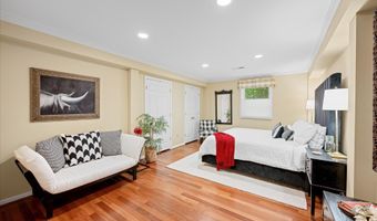 9225 ALDERSHOT Dr, Bethesda, MD 20817