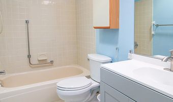 2 Morning Glory Ln, Whiting, NJ 08759