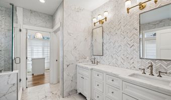 1 Cobtail Way, Bedford, NH 03110