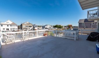 73 Carlyle Dr, Bayville, NJ 08721
