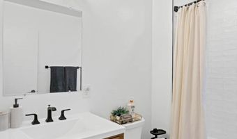 9817 FERNWOOD Rd, Bethesda, MD 20817