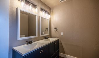 203 W Purdom Ave, Alvarado, TX 76009
