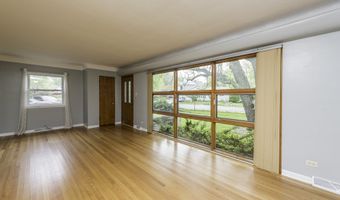616 Highland Ave, Antioch, IL 60002
