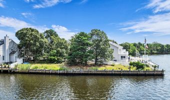 156 Cedar Run Rd, Bayville, NJ 08721