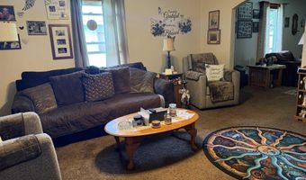 907 S Main St, Bicknell, IN 47512