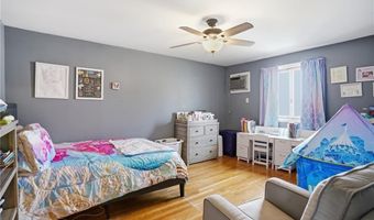 16 Brown St, North Providence, RI 02904