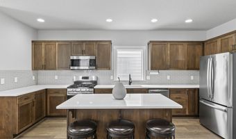 16849 SW FRIENDLY Ln, Beaverton, OR 97007