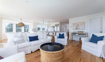 808 W Beach Rd, Charlestown, RI 02813