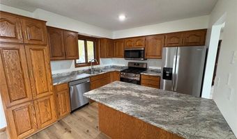 408 4th St NW, Avon, MN 56310