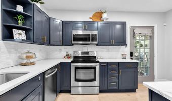 80 Hanford St, Columbus, OH 43206