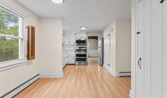 608 Berkeley Ave, Beachwood, NJ 08722