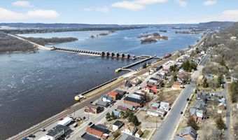 117 N Main St, Alma, WI 54610
