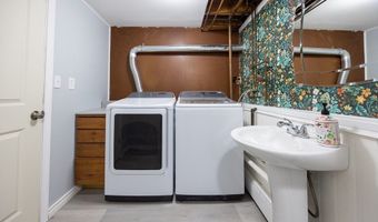 18 Cobb Rd, Ashburnham, MA 01430