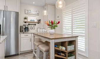 140 UWAPO Rd 58-204, Kihei, HI 96753