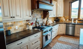 29 WHITE POINT Rd, Cora, WY 82925