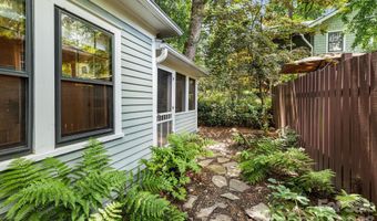 28 Woodlawn Ave, Asheville, NC 28801