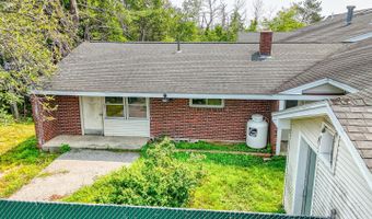 10 Pethaven Ln, Augusta, ME 04330