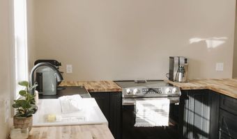 2281 Fairview, Adrian, MI 49221