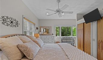 95 Lakehurst Dr, Coventry, RI 02816