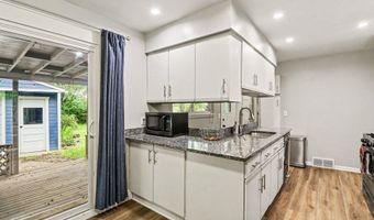 624 Susan Dr, Ann Arbor, MI 48103