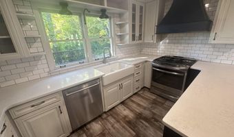 1504 RAINBOW Cir, Anniston, AL 36207