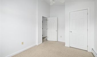 52 Pleasant View Rd, Warwick, RI 02888