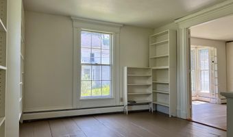 59 Cedar St, Belfast, ME 04915