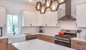 349 WALNUT HILL Dr, Berlin, MD 21811