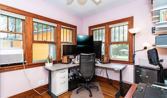 920 Clark Ave, Ames, IA 50010