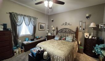 1702 Miller Ln, Aberdeen, SD 57401