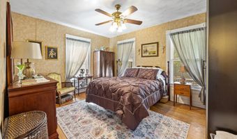 157 High St, Bristol, CT 06010