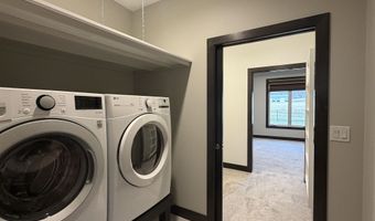 640 S 9th St, Akron, IA 51001