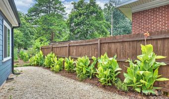 1918 Woodland Dr, Charlotte, NC 28205