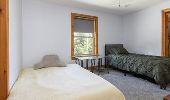 2 Firefly Dr, Baldwin, ME 04091