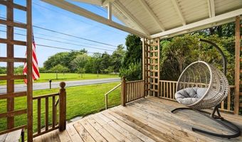 544 Main St, Acushnet, MA 02743