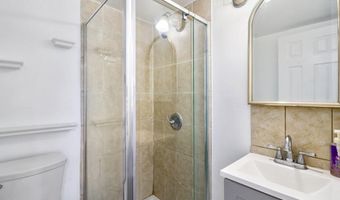 8703 VILLAGE GREEN Ct, Alexandria, VA 22309