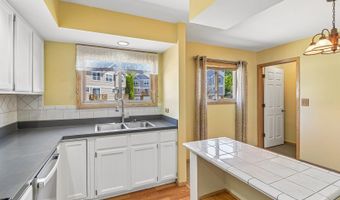 782 Highview Ct C, Antioch, IL 60002